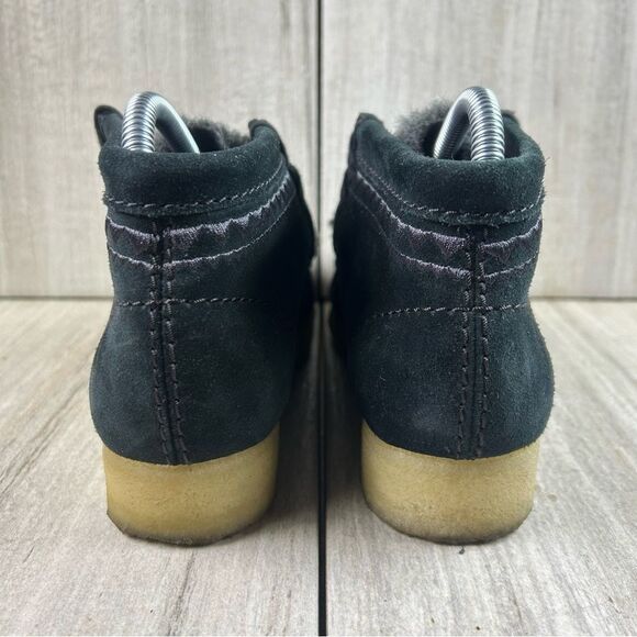 Clarks Wallabee Originals Black Faux Fur Suede Desert Chukka Boot Women’s Size 7 - Picture 7 of 10